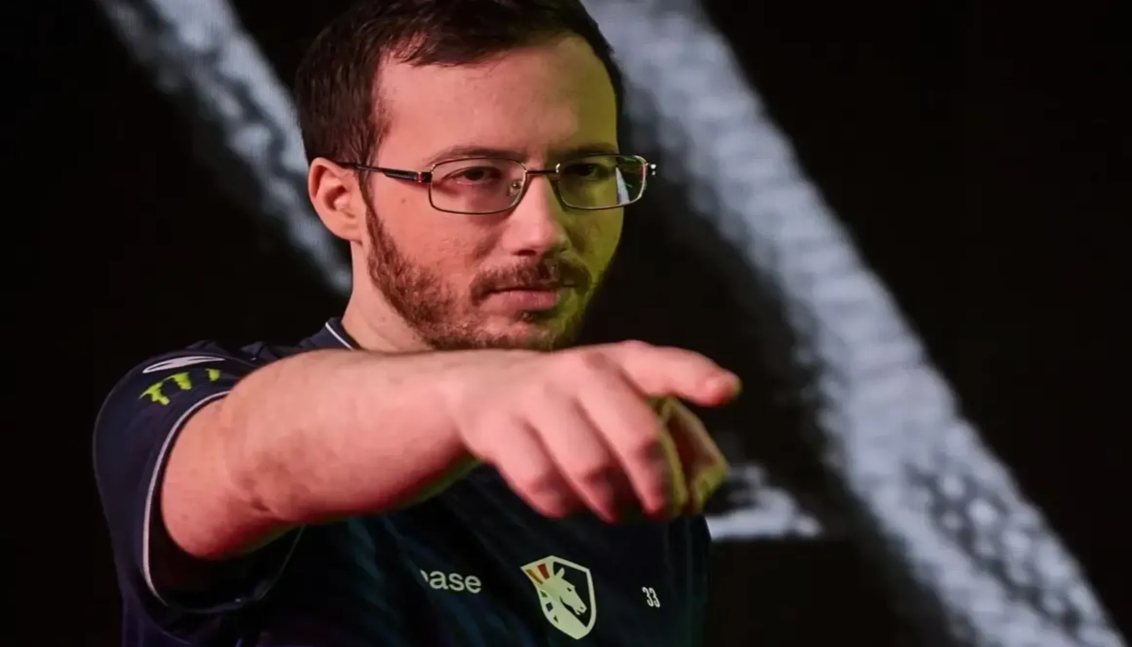 33 dota 2